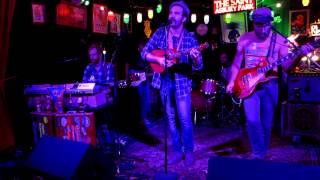 Red Wanting Blue, Pour It Out