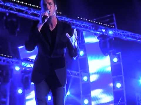 Oz Idol final 5 Toby Moulton- Politik