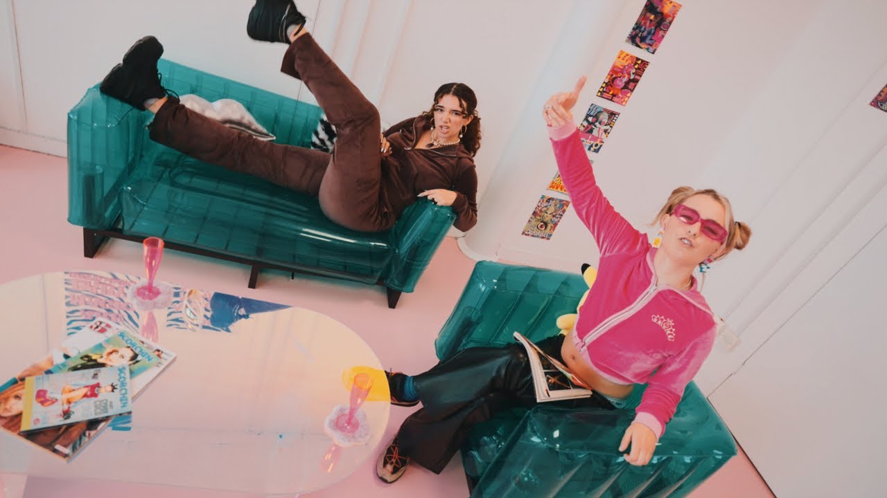 Anaïs - Round To Ya Speaker (feat. DRIIA) [Official Video]