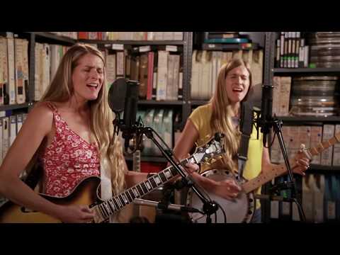 Shook Twins - Mad Scientist - 8/19/2019 - Paste Studios - New York, NY