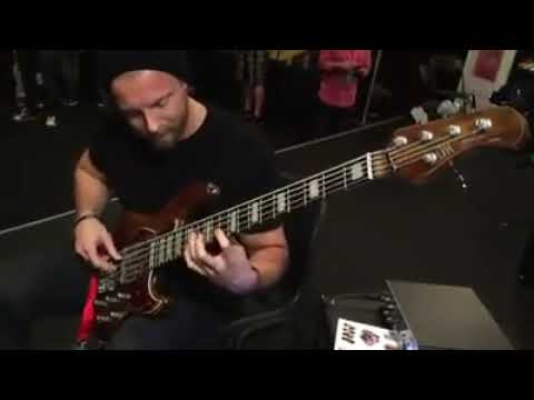 Hadrien Feraud - bass solo