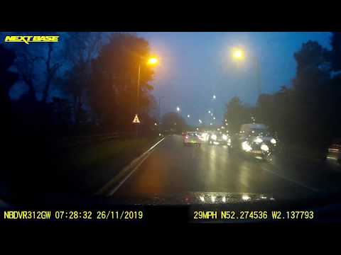 VN13 XZK - Straight through red light