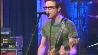 Weezer Performs &quot;Island in the Sun&quot; - 6/5/2001