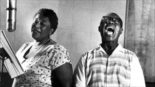 Ella Fitzgerald &amp; Louis Armstrong - They Can&#39;t Take That Away From Me