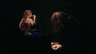 Hooverphonic live @ Kursaal Casino (December 2004)