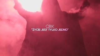 Kadr z teledysku Życje Jest Jedno tekst piosenki QBIK