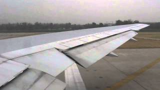 preview picture of video 'LOT LO092 29OCT12 PEK-WAW B763 SP-LPG takeoff RWY01'