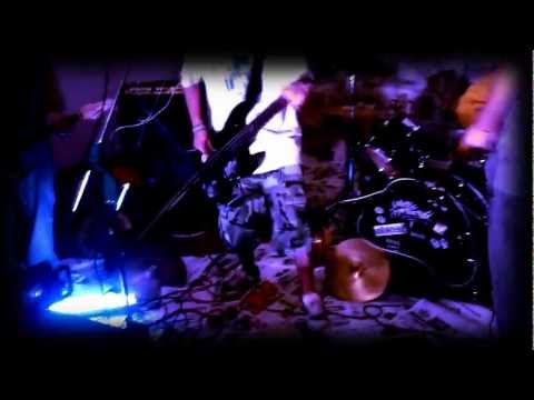 Poesia Subversiva - Abajo Tu Imperio (Video Oficial) (2012)