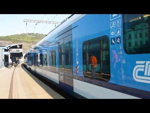 Příjezd + odjezd vlaku Os 6820 - žst. Ústí nad Labem hlavní nádraží