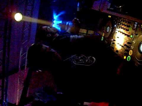 Dj Yvan's Live @ Tiki club