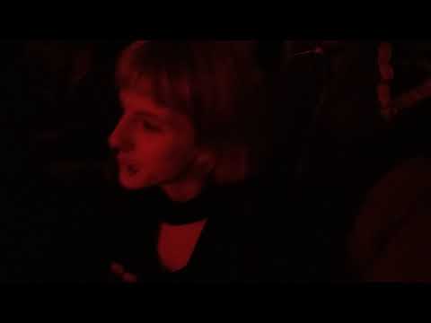 Gomenaki - Someone Who Isn't Me ( live@RuduBar)