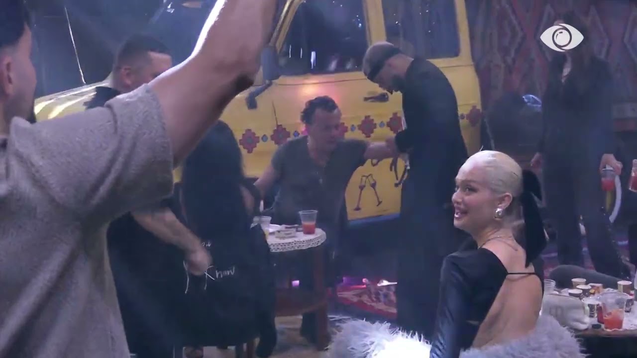 ‘Çmenduri’ në skenë, kërcimit të Gjestit dhe Laertit i bashkohet edhe Indriti