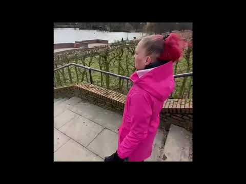 Donnerwetter-Hamburg SUP Drysuit ins Wasser Part 1