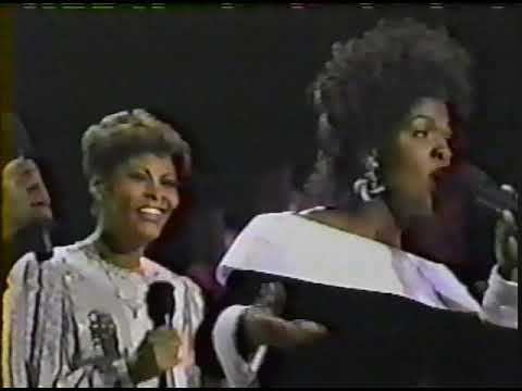 Gladys Knight, Carvin Winans, Michael Winans, Dionne Warwick, and BeBe & CeCe Winans