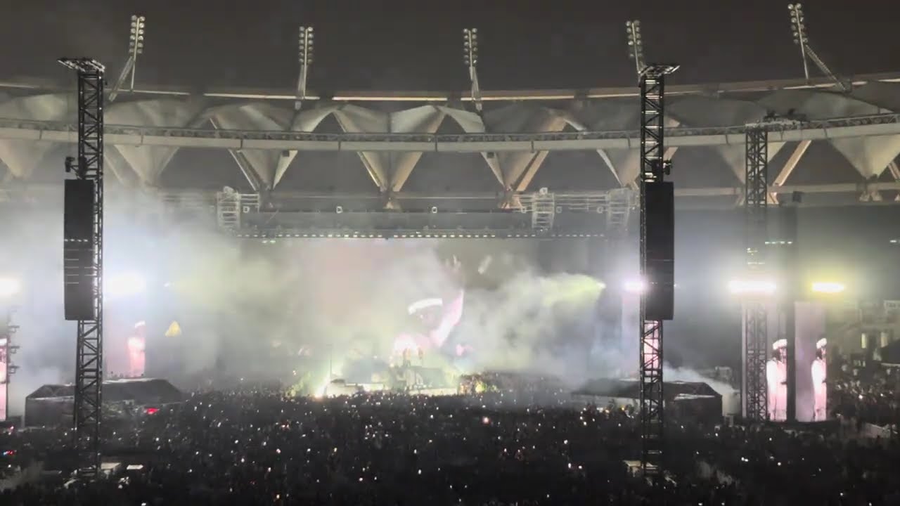 Travis Scott's Indian Debut: A Fiery Start to the Global Tour