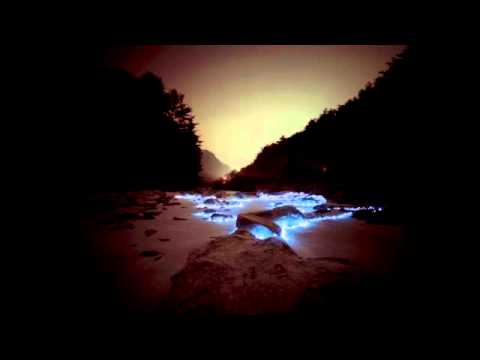 Mehmet Akar vs Andain - The light goes on beautiful things (Ripet Mashup 2014)