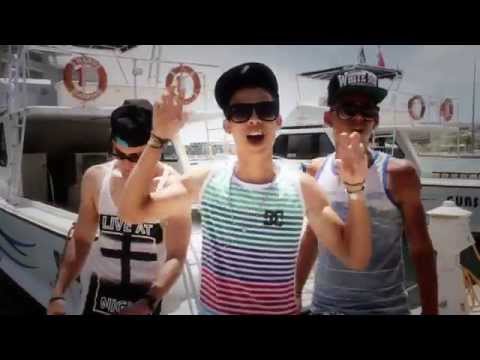 July Roby feat Jose y Alex    Ella se va de Control