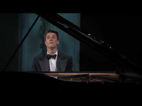 Vladimir Petrov - S. Rachmaninov, Prelude Op. 32 N. 5
