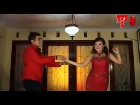 Amriz Arifin & Erni AB - Madu [Official Music Video]