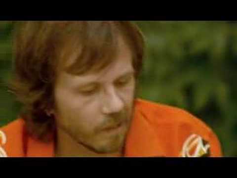 Vratice se rode - scena u kafiću, Švabo , koka