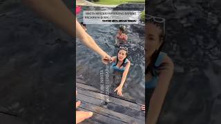 Download lagu Nikita Mirzani Bareng Pacar dan Anaknya di Bali #nikitamirzani mp3 Download lagu Nikita Mirzani Bareng Pacar dan Anaknya di Bali #nikitamirzani mp3