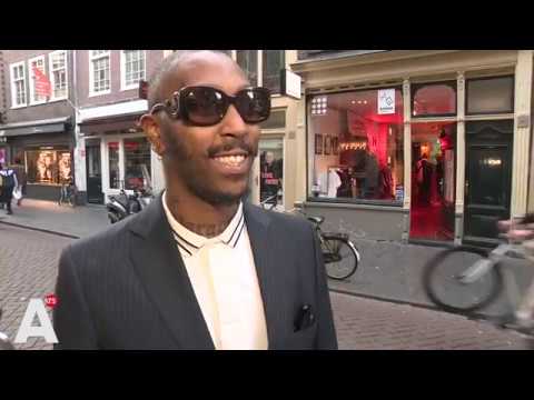 Ray Fuego is trots op zijn award: 'Een excuus om weer even helemaal gek te gaan'