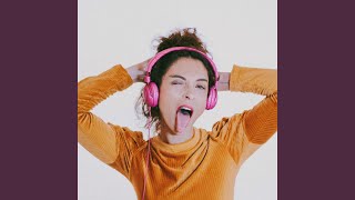 Everybody Music Video