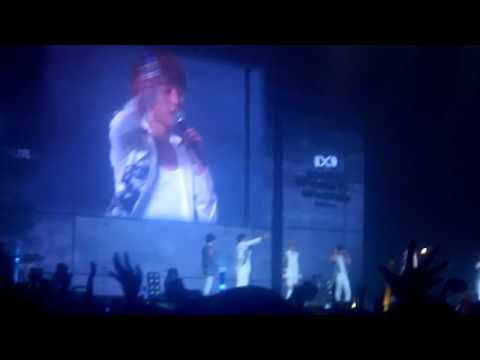 [310813 Fancam] Hoya speaks English very well ;)