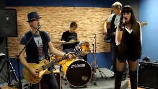 United People - You bring me joy (Amelia Lily cover)