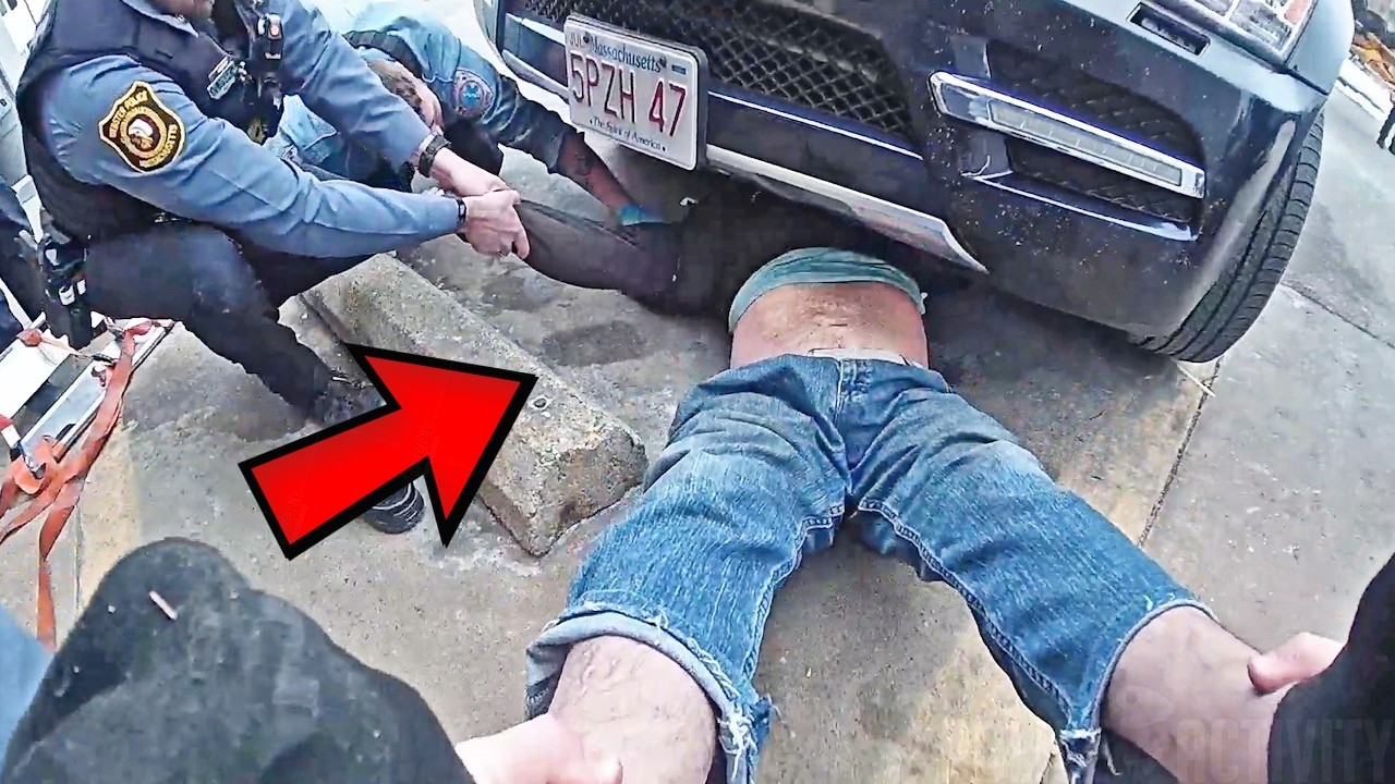 The Accident Came From His Carelessness… Camera Captured It