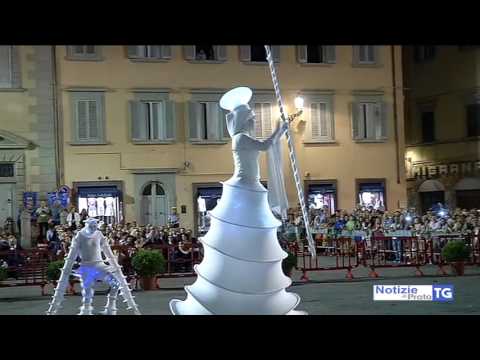 2017-07-07 PRATO - CORTEGGIO STORICO, I FUOCHI TORNANO IN PIAZZA DUOMO