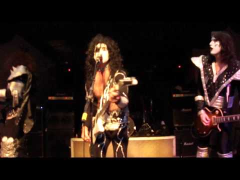 Destroyer - KISS tribute band - Detroit Rock City