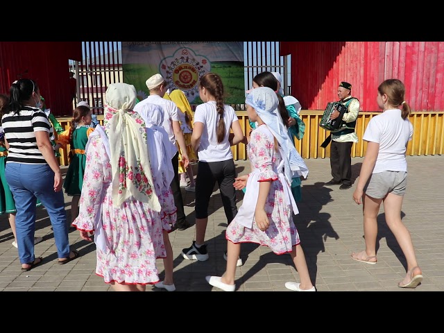 Фестиваль традиционных игр народов Татарстана "Әйлән-бәйлән" («Праздничный круг»)