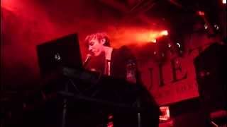 East India Youth 02 Dripping Down &amp; Heaven, How Long (Corsica Studios 06/09/2013)