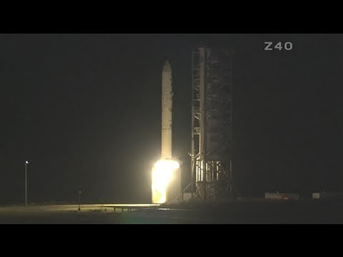 LADEE lifts off