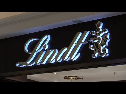 New Store at Canal Walk: Lindt