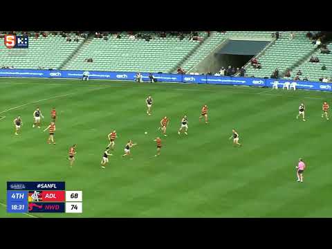 SANFL Prelim Final Snapshot - Norwood's Matt Panos snaps the sealer