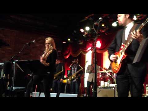 "There's A Break In The Road" Susan Tedeschi w/ Soulive @ The Brooklyn Bowl,NYC 3-19-2014