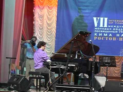 Hod Moshonov (piano) - Jazz Competition in Rostov, Russia - 2011.mpg