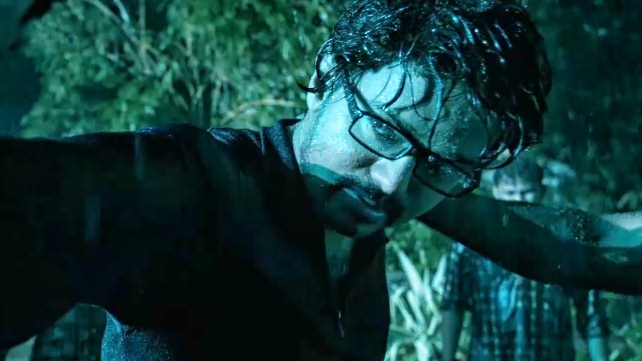 Superstar VIJAY ने इन गुंडो को अपने स्टाइल में सबक सिखाया | Theri फि?