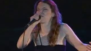 Lhasa De Sela   ' La Confession '   live