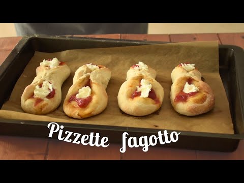 PIZZETTE FAGOTTO - pizzette con pomodoro e mozzarella - croccanti fuori e morbide dentro