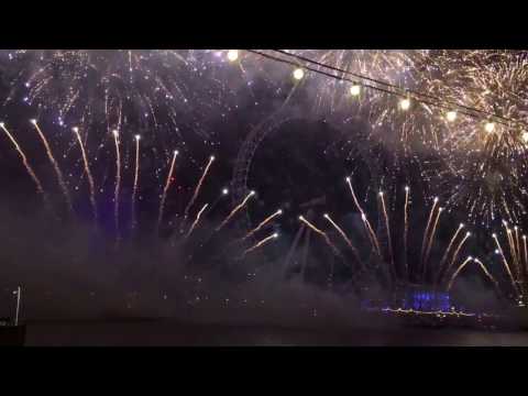 London Fireworks 2016/2017 - New Year's Eve Fireworks
