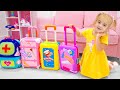 Alice and auntie pack a suitcase and are going on a trip