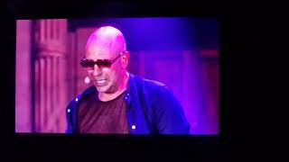 Cover art for barzelletta orfanotrofio checco zalone