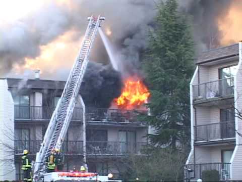 Surrey BC Apt fire w/rescue from balcony
