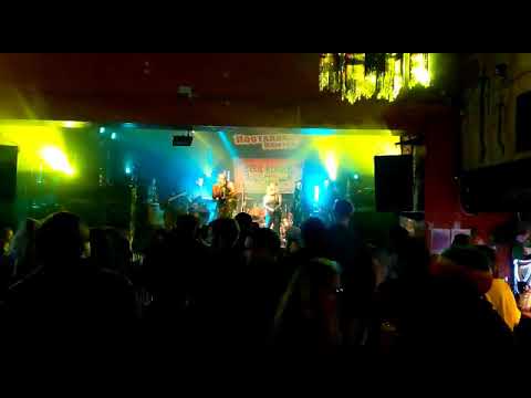 Da Fuchaman & His Fire Blaze Band live - Far Away | Hootananny Brixton