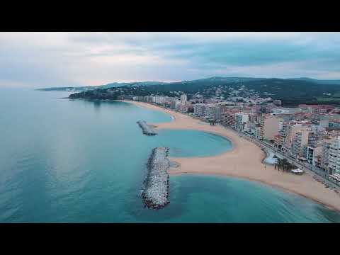 Palamós Unveiled: A Breathtaking Drone Exploration Along Costa Brava