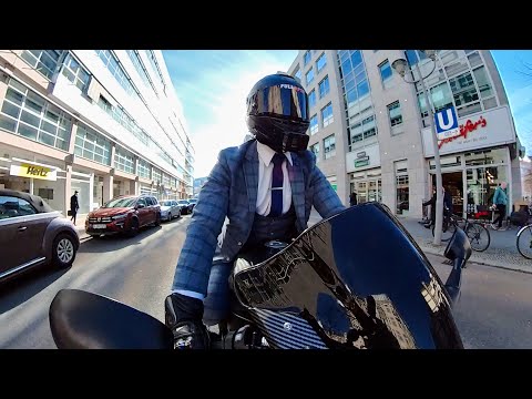 S1000RR DAILY OBSERVATIONS 63 / WATCH OUT GIRL