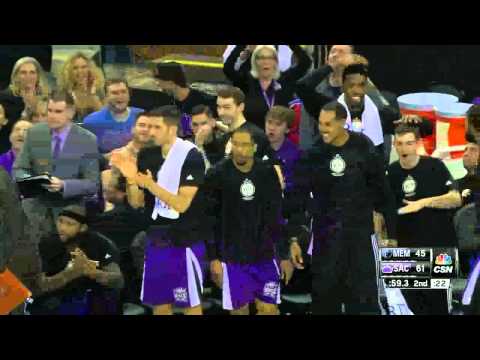 Ben McLemore amazing dunk (Memphis Grizzlies @ Sacramento Kings - 25/02/2015)